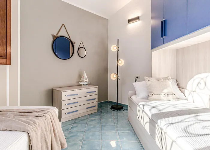 Baia Sant Anna 别墅 *