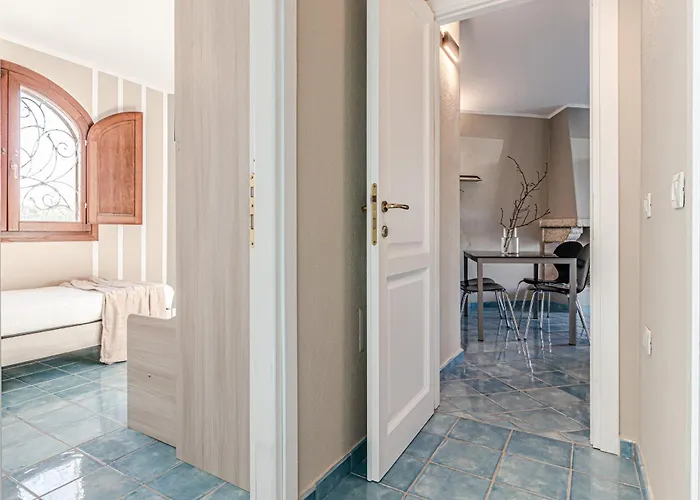 Baia Sant Anna 别墅 布多尼