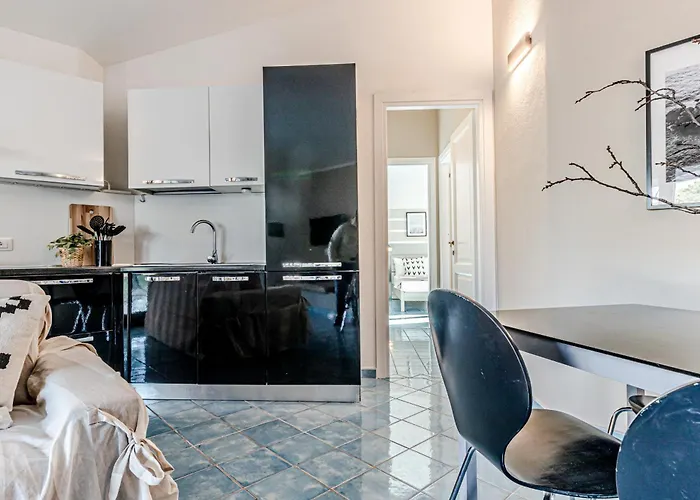 别墅 Baia Sant Anna