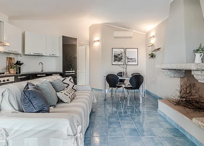 Baia Sant Anna 别墅 *